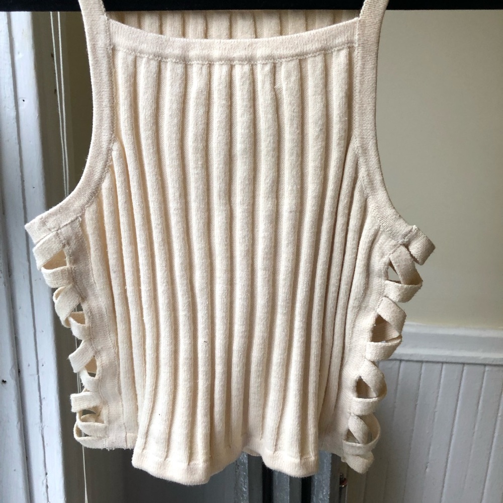 *SOLD* Knitted Ribbed Cream Cropped Tank Top